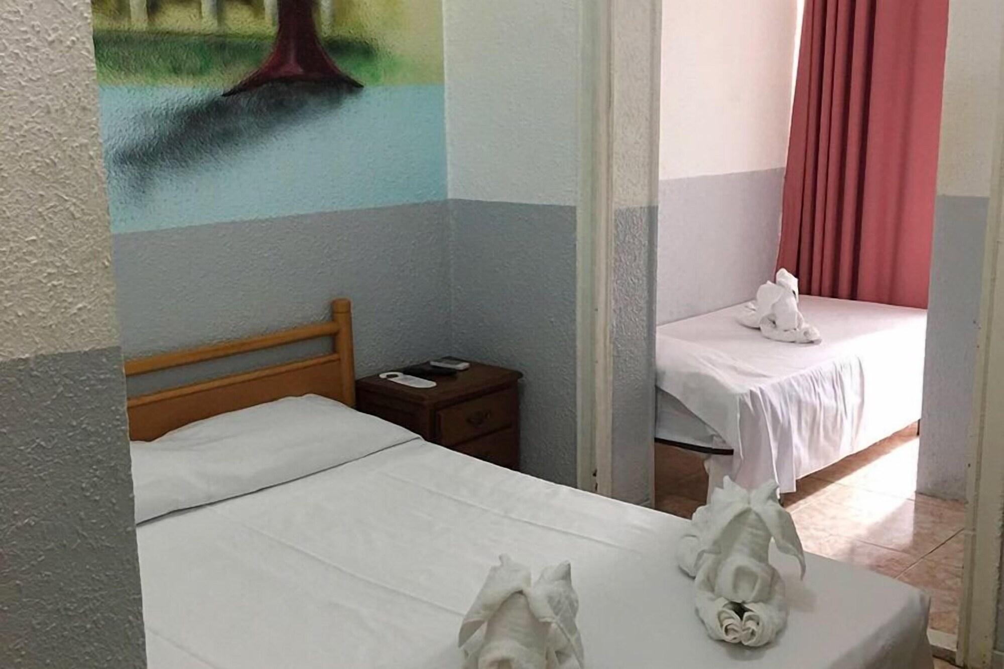 Hostal Eden Barcelona Bagian luar foto