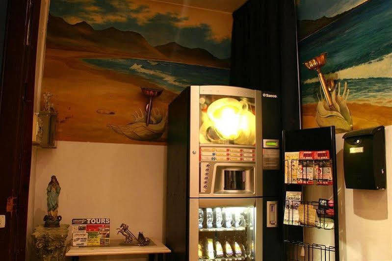 Hostal Eden Barcelona Bagian luar foto