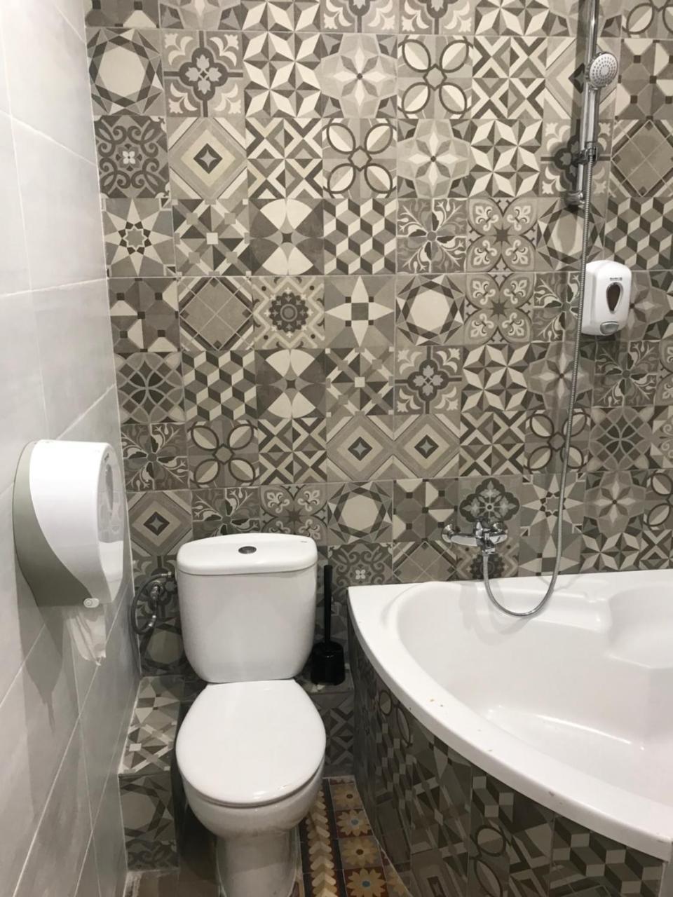 Hostal Eden Barcelona Bagian luar foto