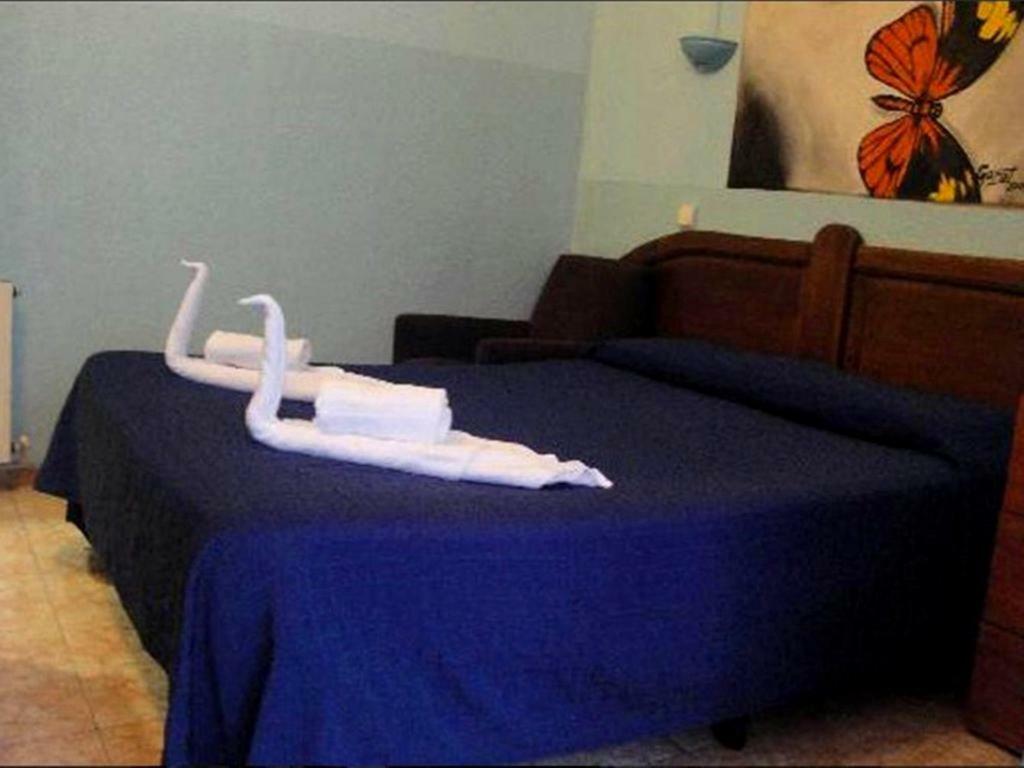 Hostal Eden Barcelona Bagian luar foto